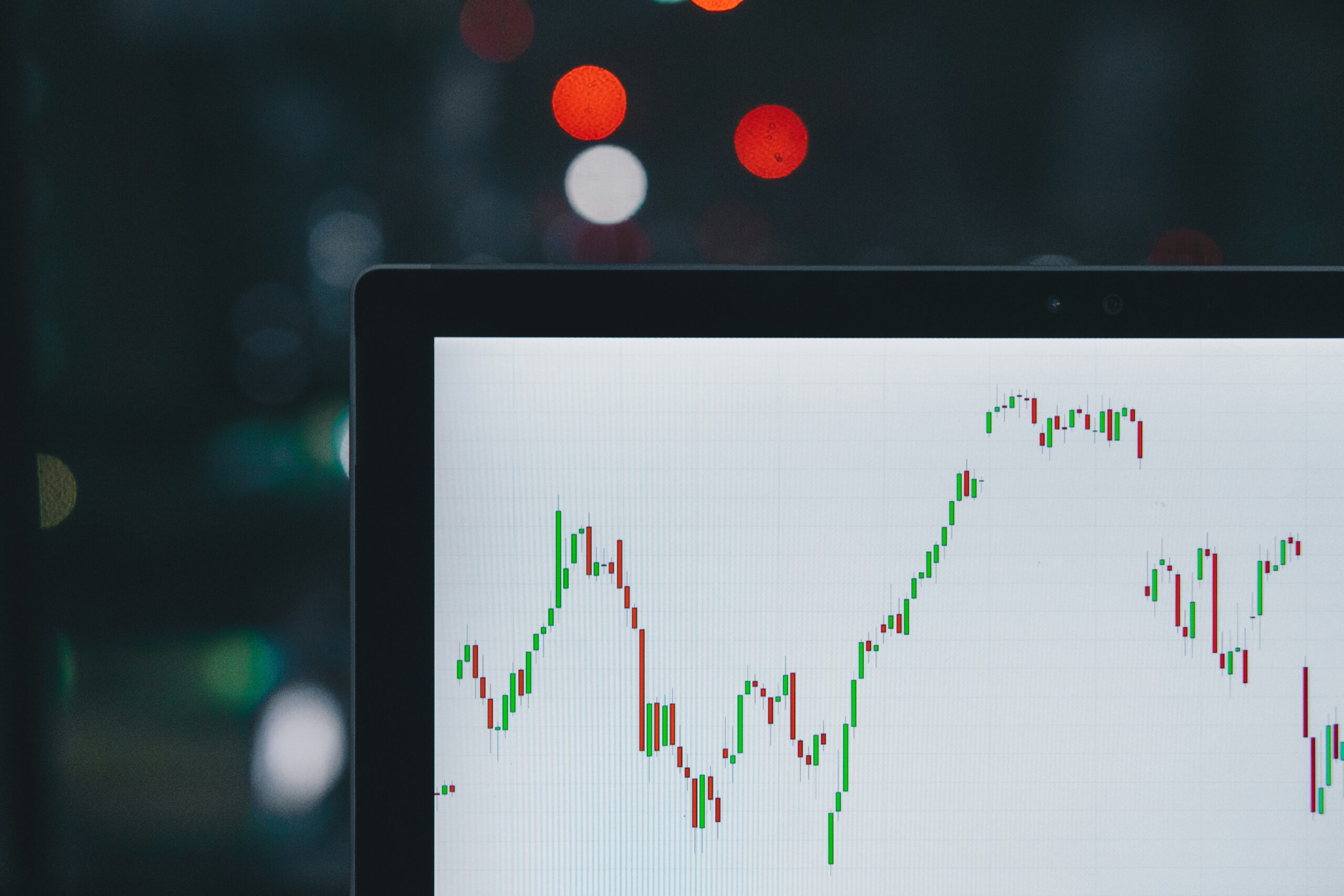 [17:00] Daren Revan Navigating Top Heavy Markets: Understanding Equity Concentration Risks header image